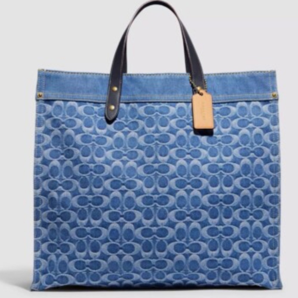 NWT COACH Field Tote 40 In Signature Denim Blue and refined calf leather CA279